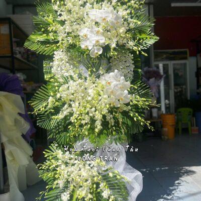 Vòng hoa tang lễ lan trắng 3 tầng hồ điệp trang nghiêm Vòng hoa tang lễ lan trắng 3 tầng hồ điệp trang nghiêm